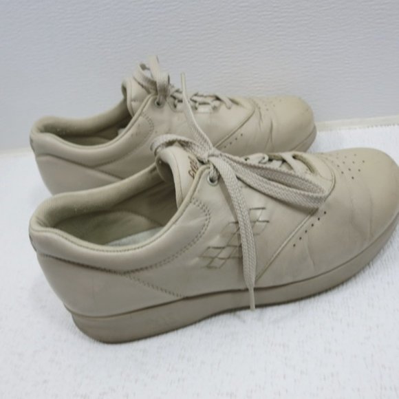 SAS Tripad Comfort Perforated Leather Casual Dress Walking Footwear Oxfords 7 W - Picture 4 of 6